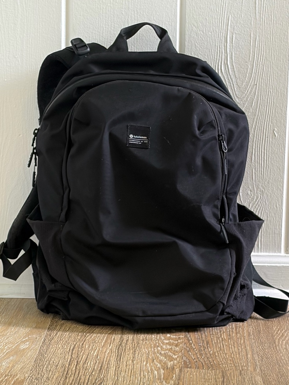 Lululemon LiftOS Commuter Backpack Black 20L | Travel Work Gym Bag - Picture 2 of 15
